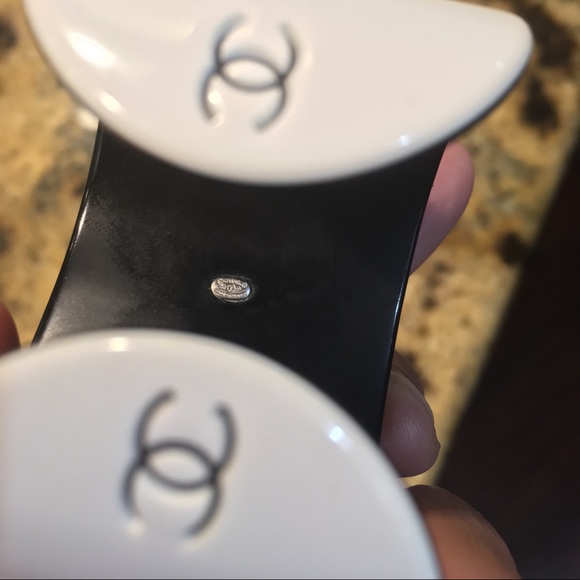 VINTAGE XS Chanel COCO Bracelet Resin Black&White - Picture 5 of 9